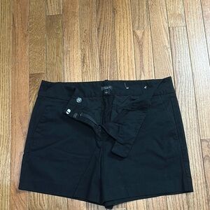 Ann Taylor Women's Black Shorts Size 6